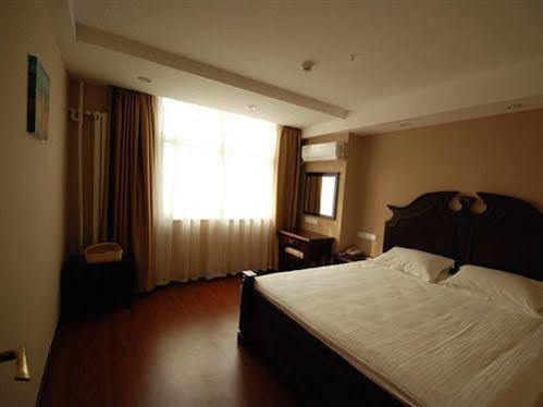 Greentree Inn Henan Luoyang Wangcheng Square Business Hotel Buitenkant foto